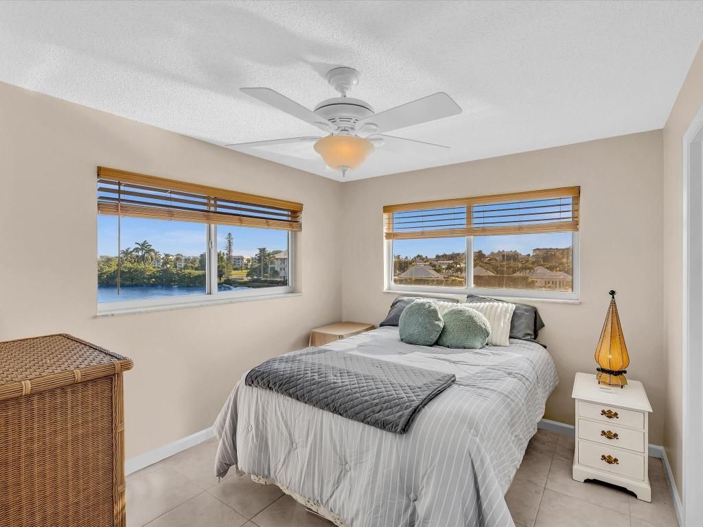 1 Colonial Club Drive, Unit 304, Boynton Beach, FL 33435 Photo