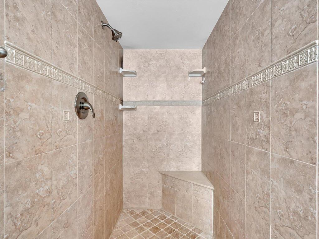1 Colonial Club Drive, Unit 304, Boynton Beach, FL 33435 Photo