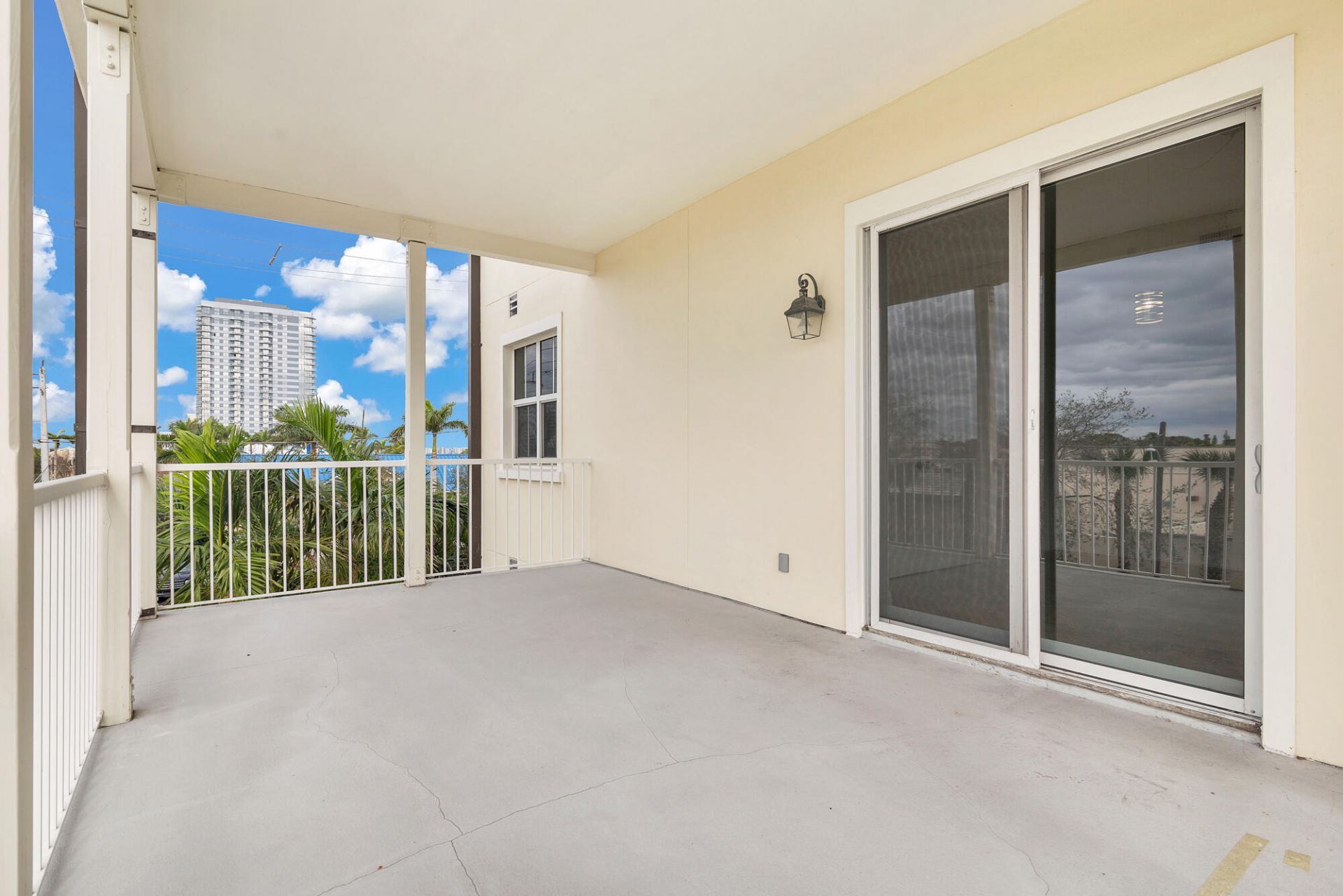 3960 N Flagler Drive, Unit 305, West Palm Beach, FL 33407 Photo