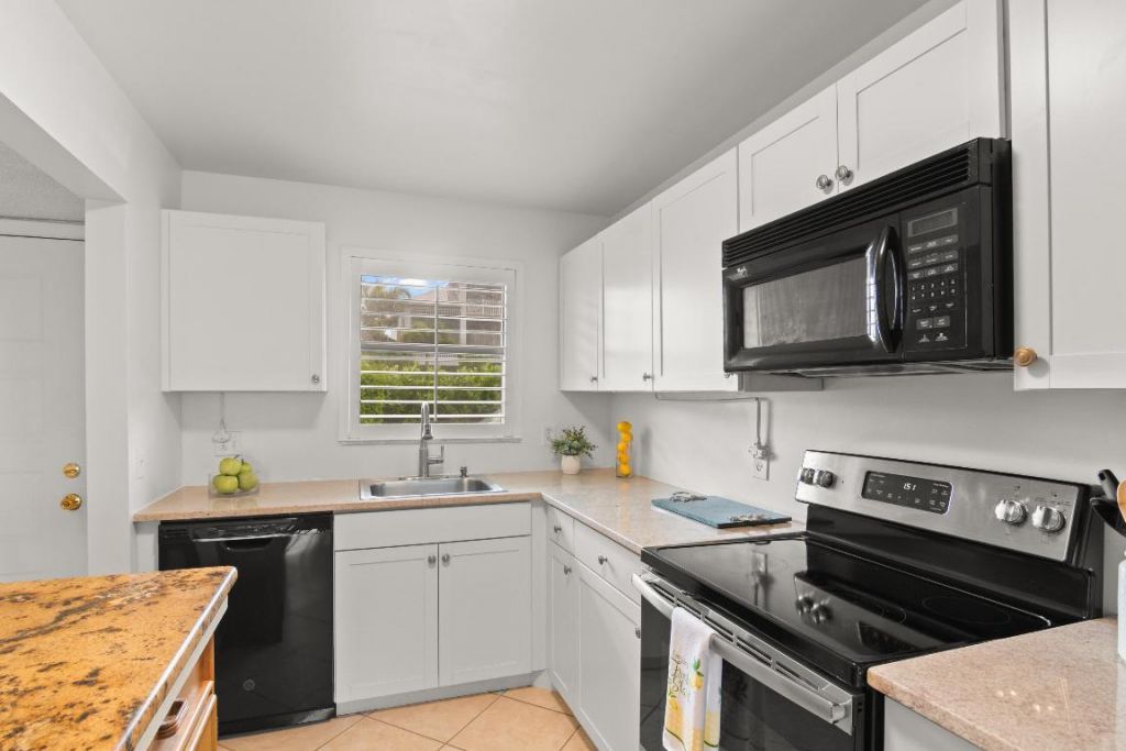 1300 Seaway Drive, Unit C1, Fort Pierce, FL 34949 Photo