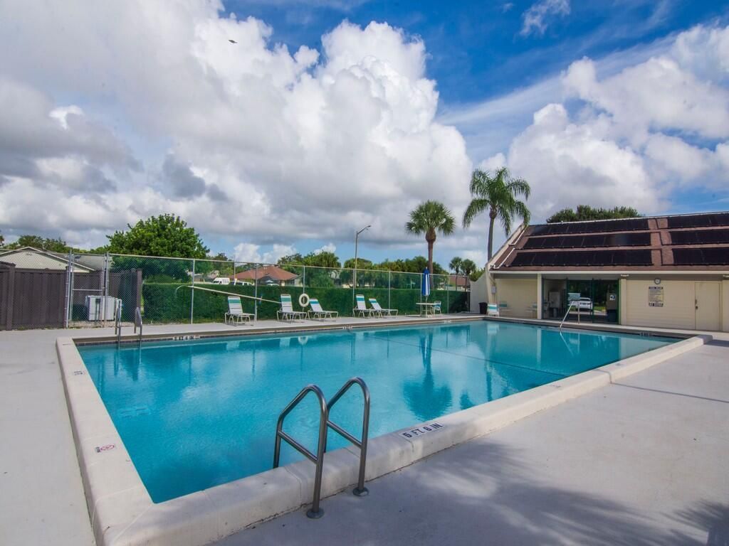 1607 Laurel Leaf Lane, Fort Pierce, FL 34950 Photo