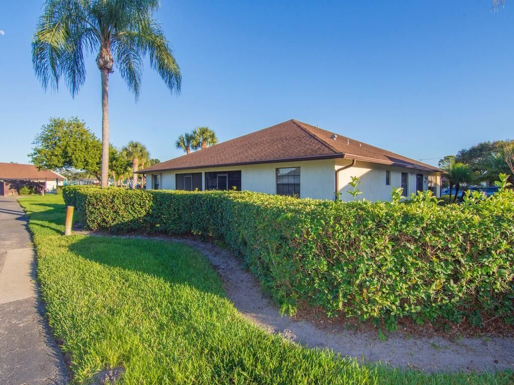 1607 Laurel Leaf Lane, Fort Pierce, FL 34950 Photo