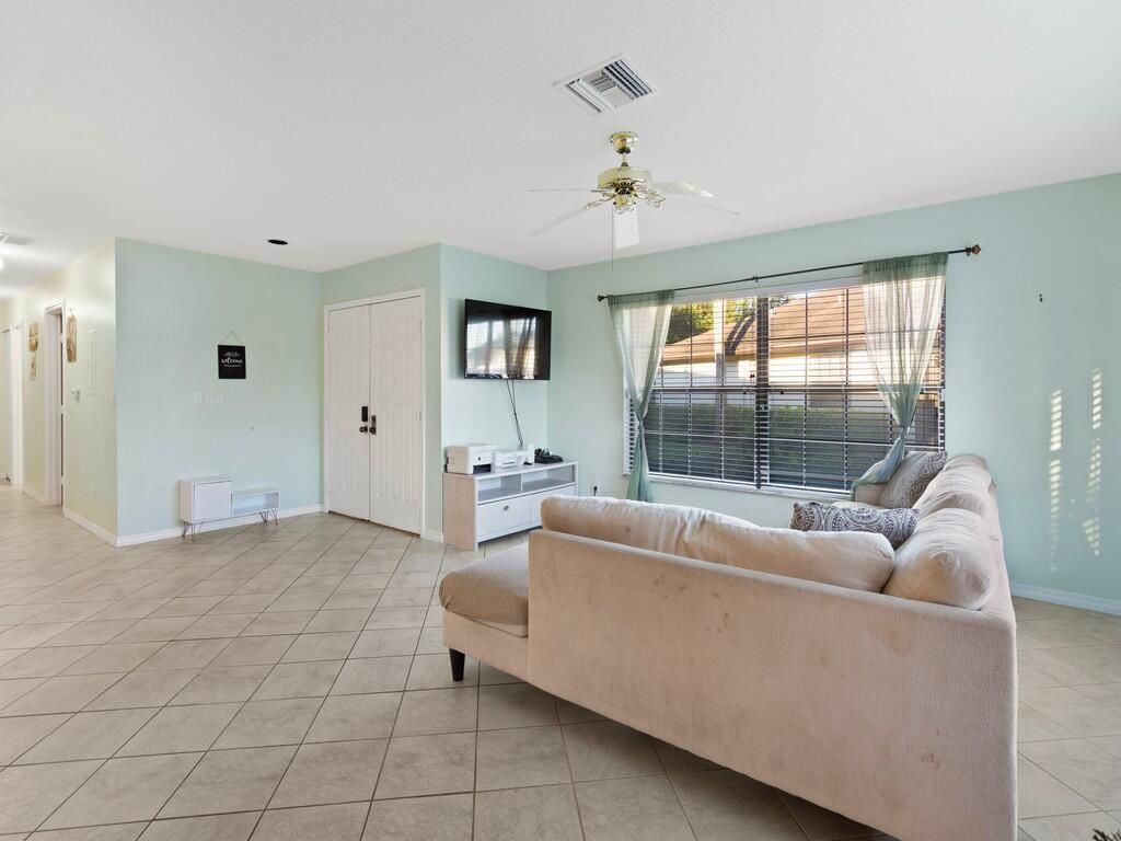 1607 Laurel Leaf Lane, Fort Pierce, FL 34950 Photo