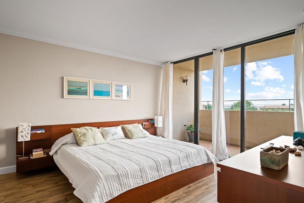 5600 N Flagler Drive, Unit 310, West Palm Beach, FL 33407 Photo