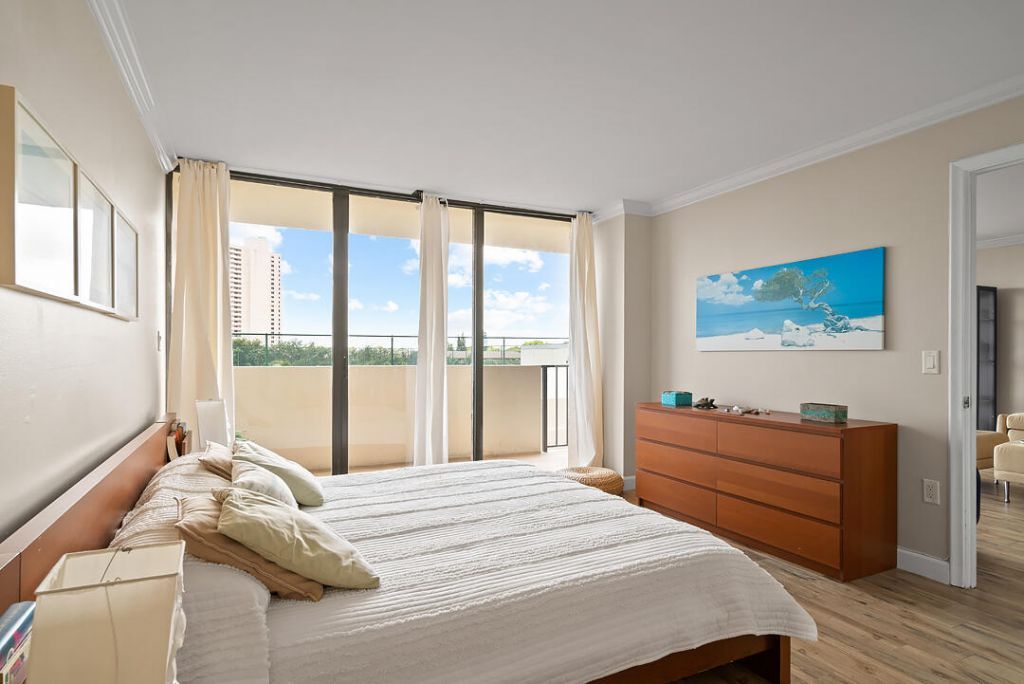 5600 N Flagler Drive, Unit 310, West Palm Beach, FL 33407 Photo