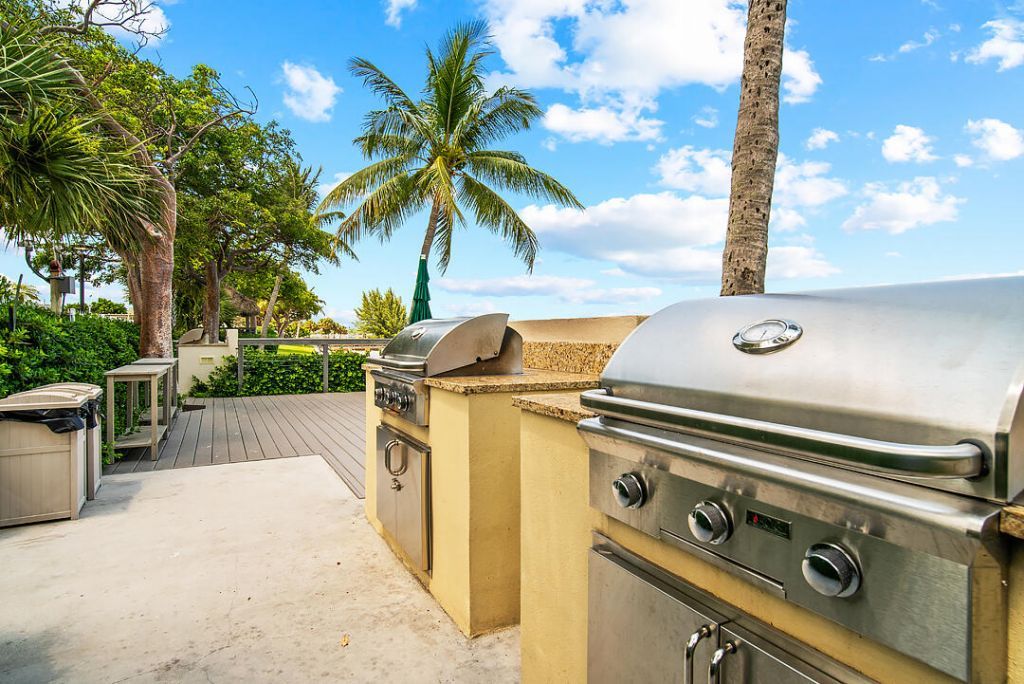 5600 N Flagler Drive, Unit 310, West Palm Beach, FL 33407 Photo