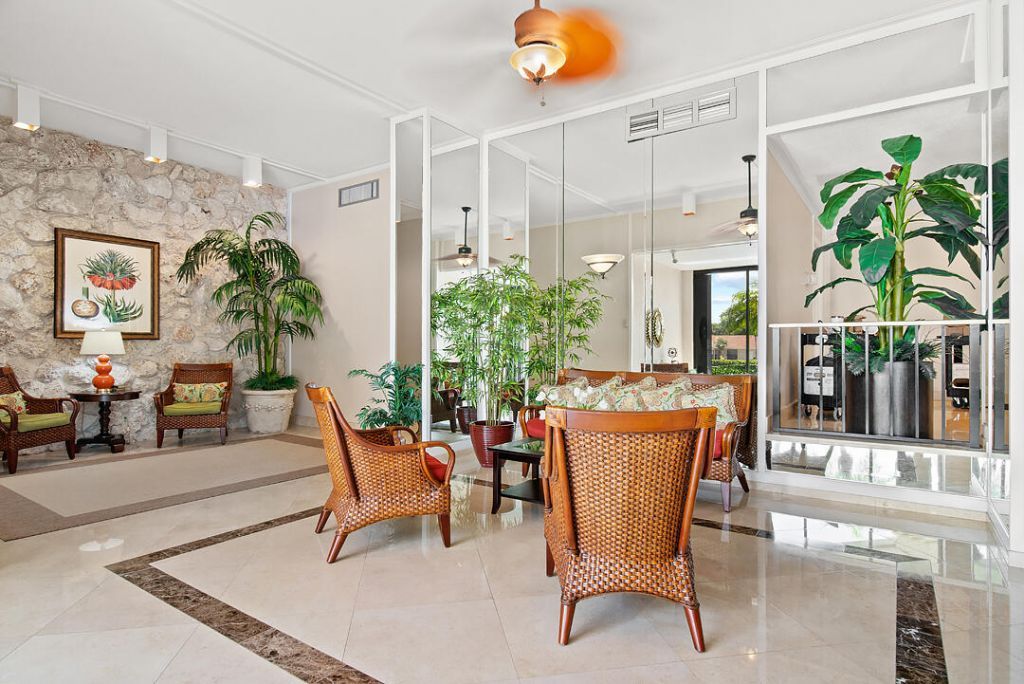 5600 N Flagler Drive, Unit 310, West Palm Beach, FL 33407 Photo