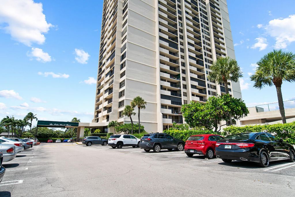 5600 N Flagler Drive, Unit 310, West Palm Beach, FL 33407 Photo