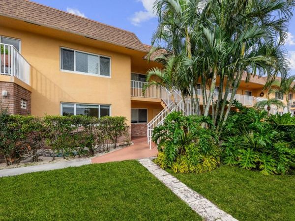 1000 NE 9th Avenue, Unit 1, Delray Beach, FL 33483