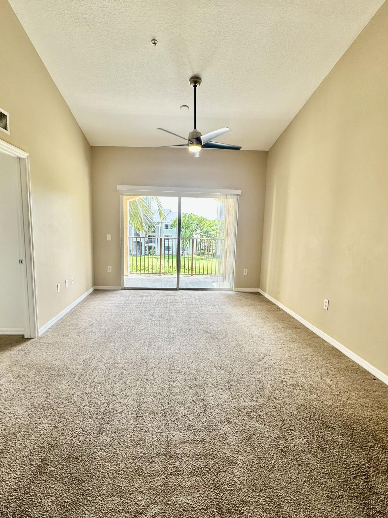 4151 San Marino Boulevard, Unit 308, West Palm Beach, FL 33409 Photo