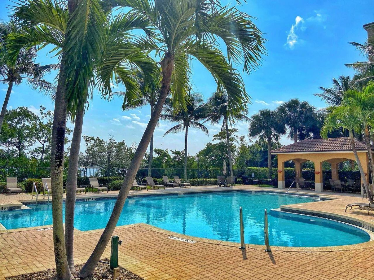 1000 Scotia Drive, Unit 302, Hypoluxo, FL 33462 Photo