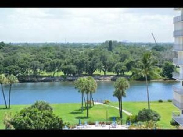 336 Golfview Road, Unit 408, North Palm Beach, FL 33408