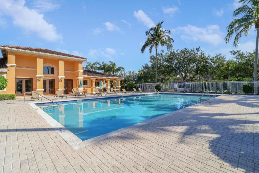 161 SW Palm Drive, Unit 205, Port Saint Lucie, FL 34986 Photo