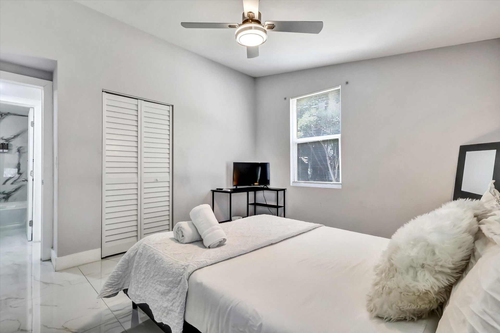 255 Glouchester Street, Boca Raton, FL 33487 Photo