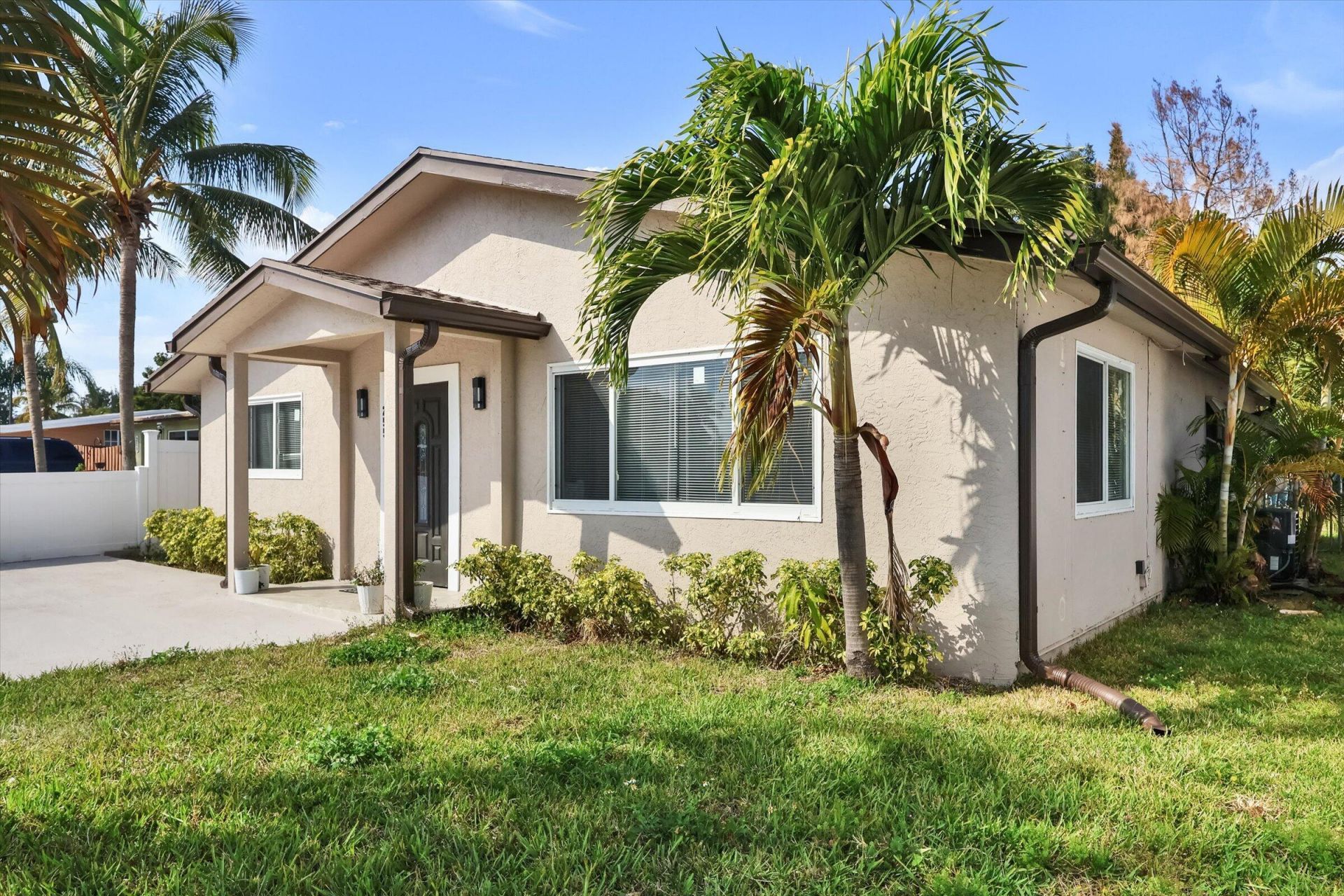 255 Glouchester Street, Boca Raton, FL 33487 Photo