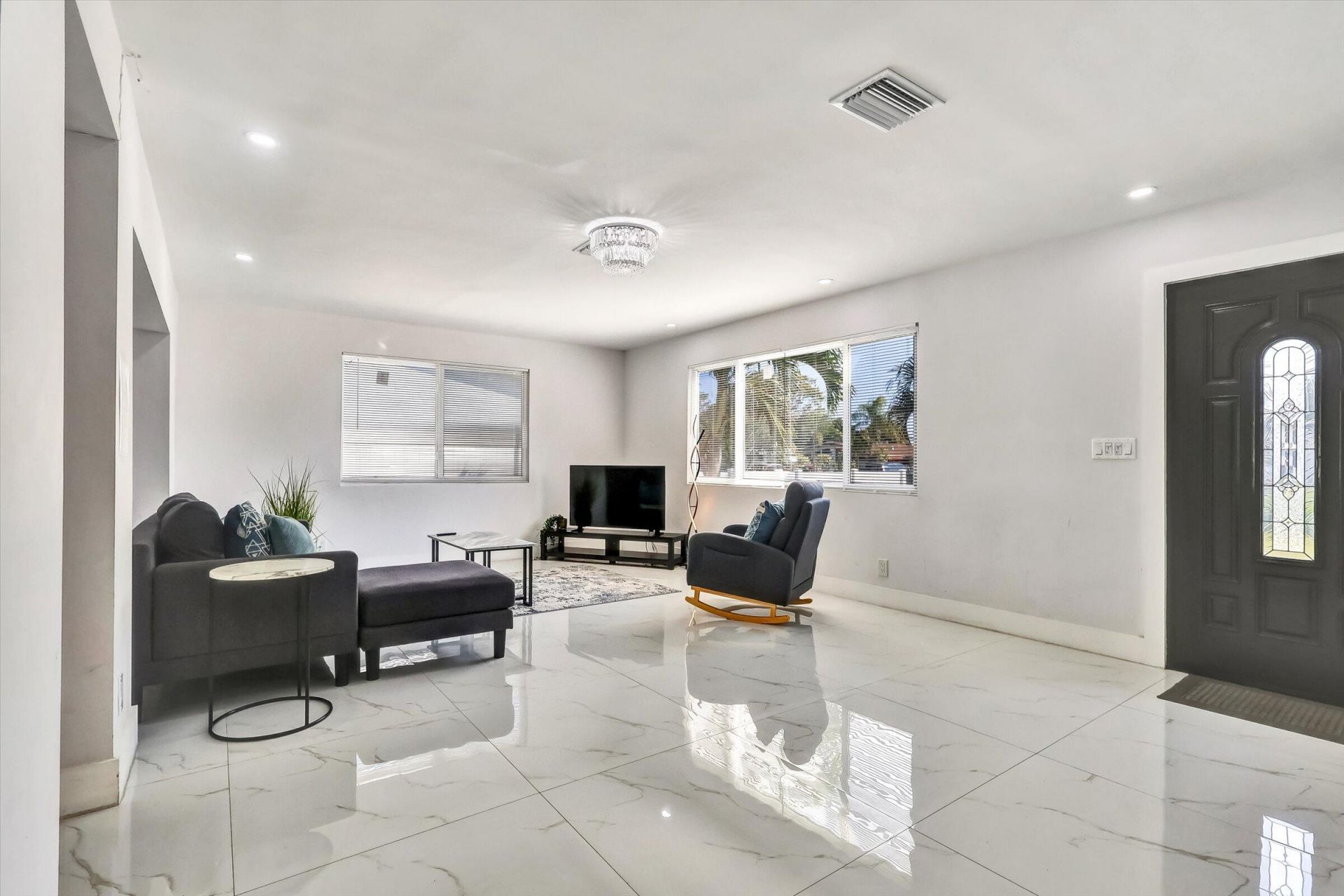 255 Glouchester Street, Boca Raton, FL 33487 Photo