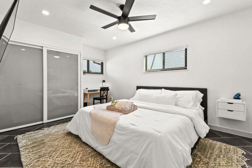 630 NE 15th Place, Boynton Beach, FL 33435 Photo