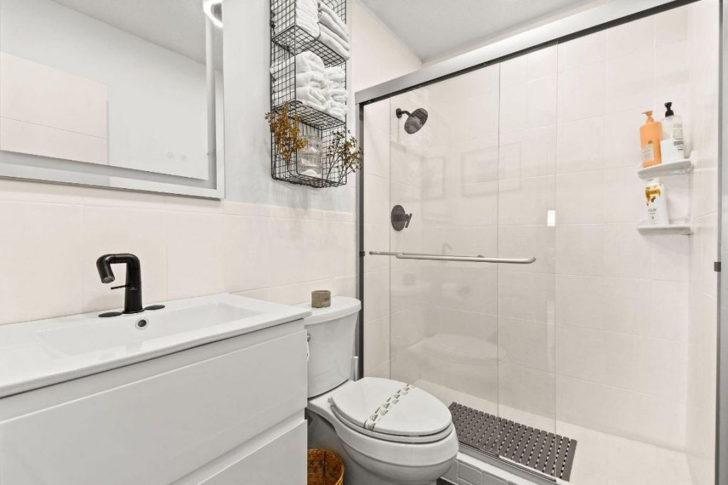 630 NE 15th Place, Boynton Beach, FL 33435 Photo