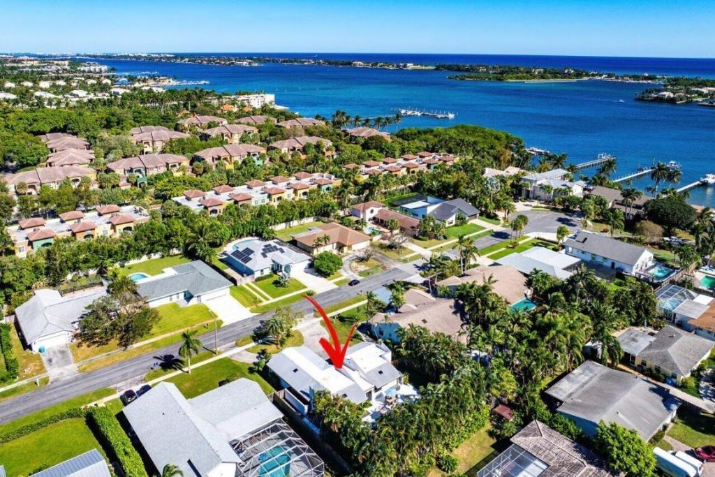 630 NE 15th Place, Boynton Beach, FL 33435 Photo
