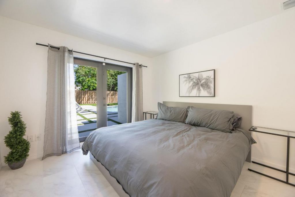 3000 NE 21st Terrace Ne, Fort Lauderdale, FL 33306 Photo