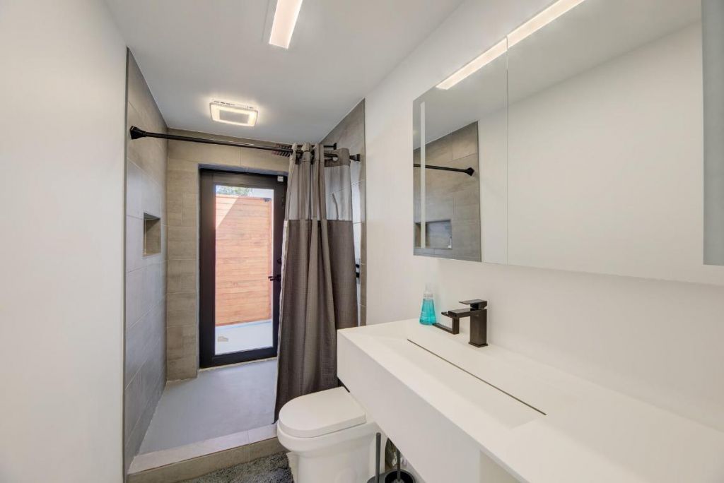 3000 NE 21st Terrace Ne, Fort Lauderdale, FL 33306 Photo