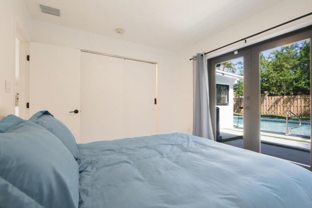 3000 NE 21st Terrace Ne, Fort Lauderdale, FL 33306 Photo