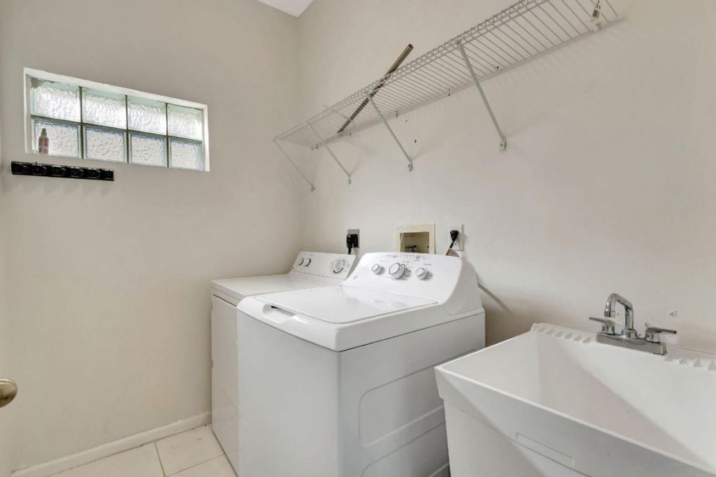 2716 San Andros, West Palm Beach, FL 33411 Photo