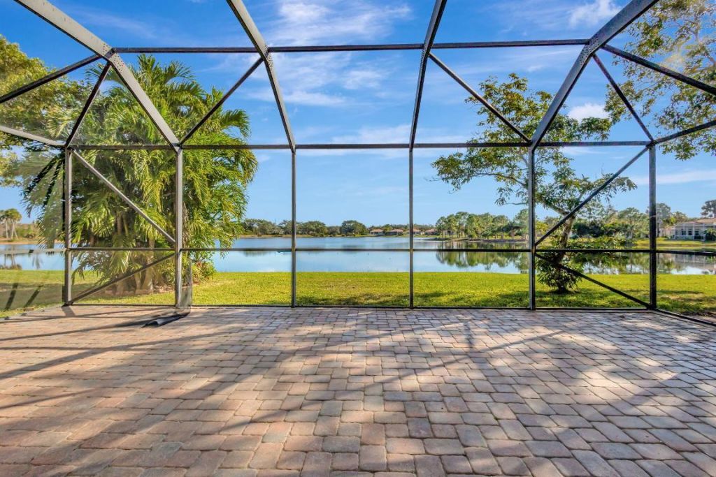 2716 San Andros, West Palm Beach, FL 33411 Photo