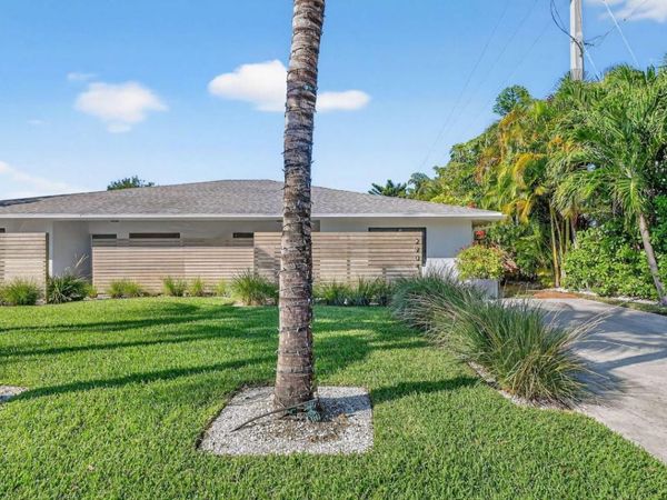 2904 Spanish Trail, Delray Beach, FL 33483