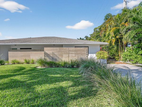 2904 Spanish Trail, Delray Beach, FL 33483