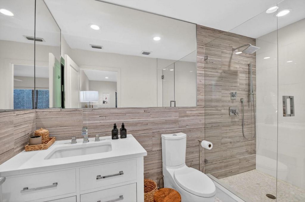 2904 Spanish Trail, Delray Beach, FL 33483 Photo