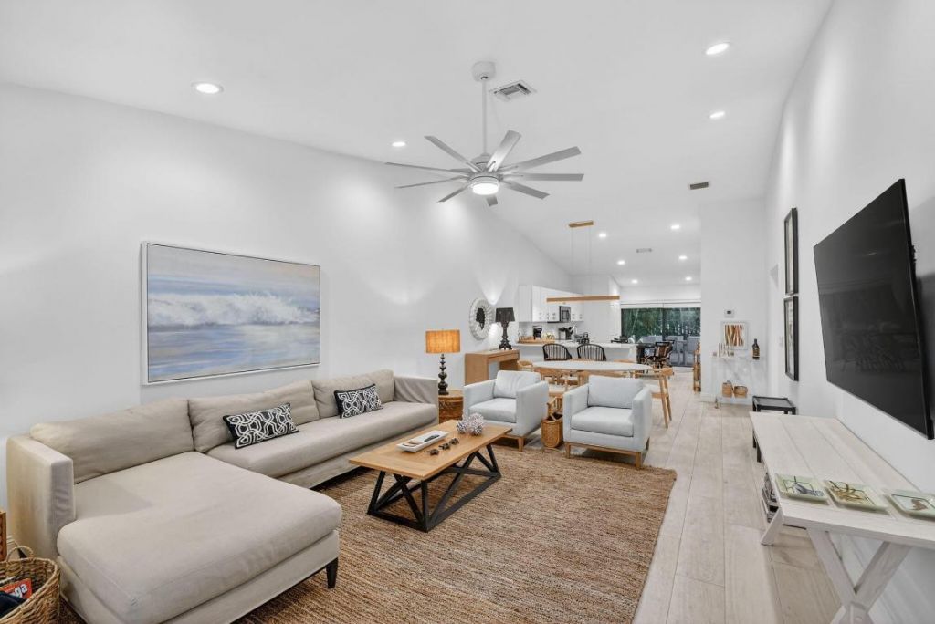 2904 Spanish Trail, Delray Beach, FL 33483 Photo