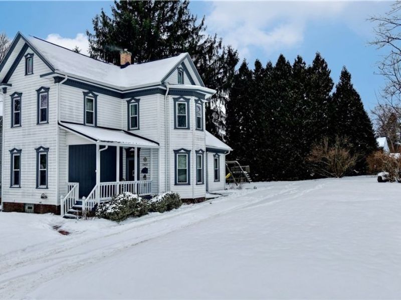 2407 Fletcher Avenue NE, Canton, OH 44705 Photo 2