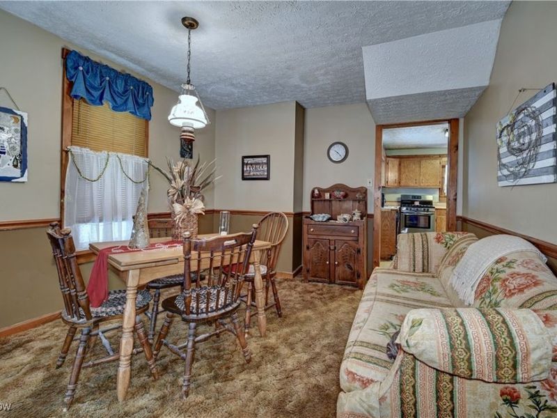 2407 Fletcher Avenue NE, Canton, OH 44705 Photo 9