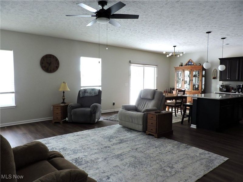 101 W Spring Drive, Elyria, OH 44035 Photo 5