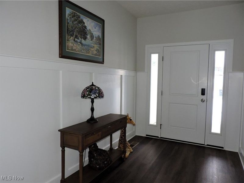 101 W Spring Drive, Elyria, OH 44035 Photo 8