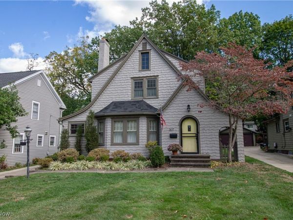 307 Kenilworth Drive, Akron, OH 44313