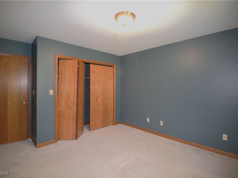 6695 Clingan Road, Unit 4, Poland, OH 44514 Photo 18