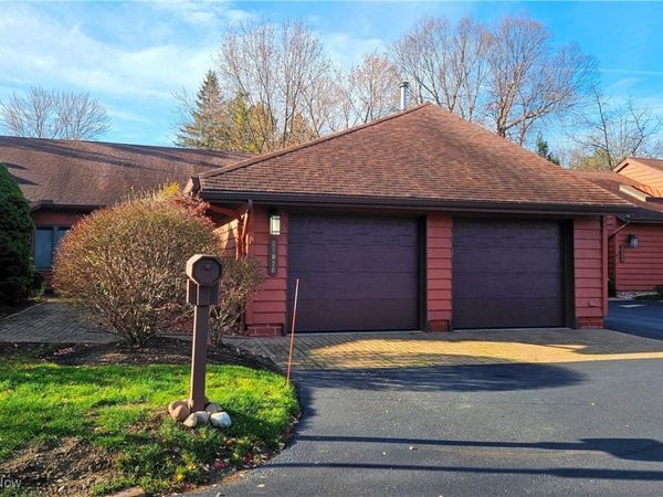 25826 Fairmount Boulevard, Beachwood, OH 44122