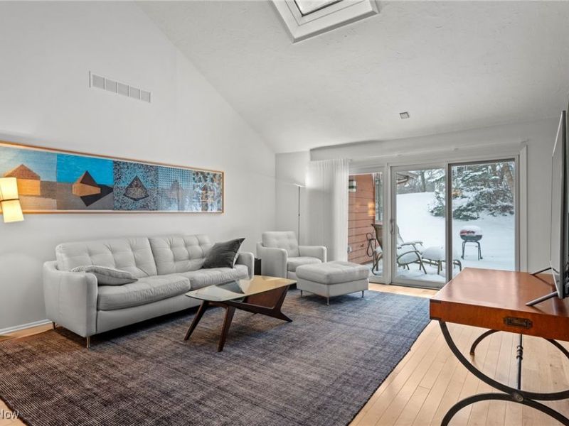 25826 Fairmount Boulevard, Beachwood, OH 44122 Photo 13