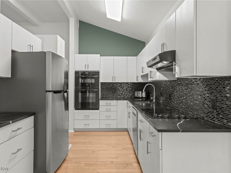 25826 Fairmount Boulevard, Beachwood, OH 44122 Photo 5