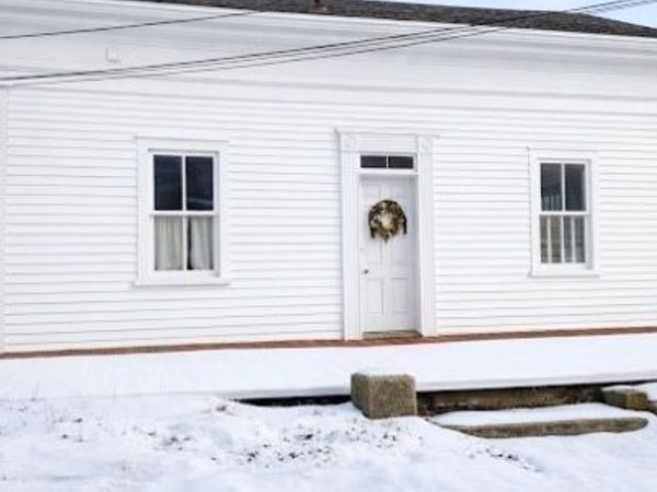 1663 Main Street, Peninsula, OH 44264