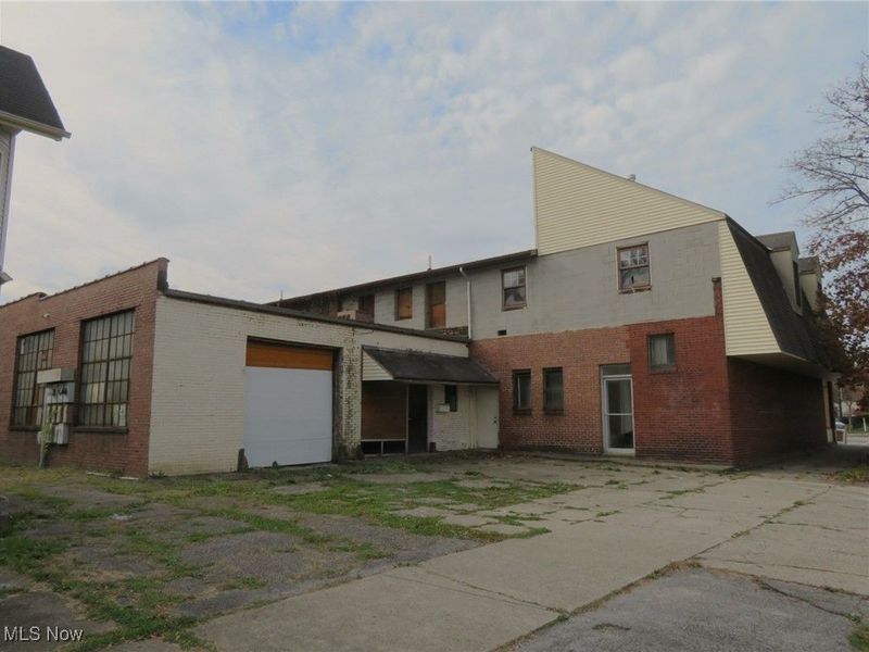 500 Middle Avenue, Elyria, OH 44035 Photo 3