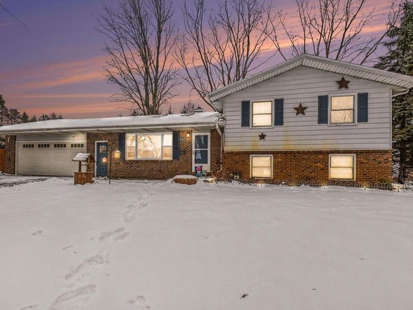 8203 Verlynda Drive, Watervliet, MI 49098