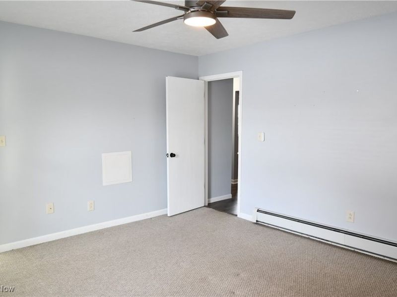 876 Pearson Circle, Unit 2, Boardman, OH 44512 Photo 18