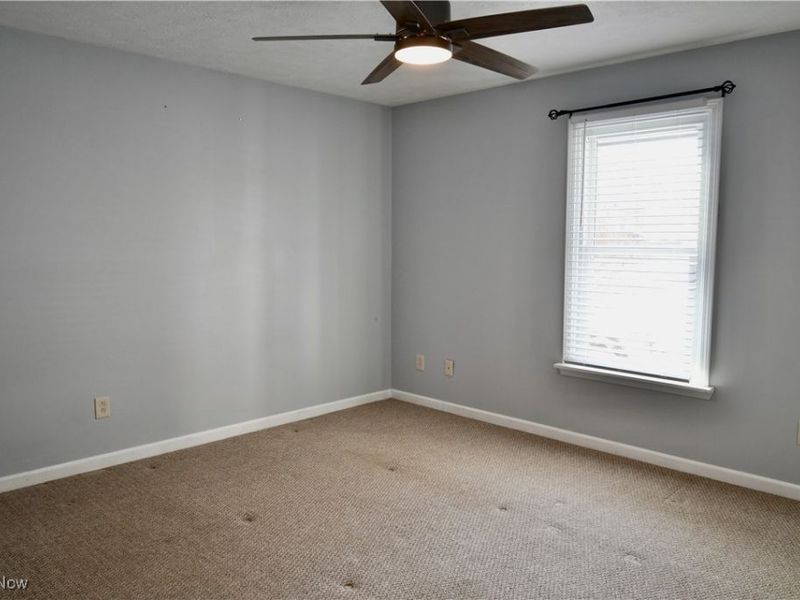 876 Pearson Circle, Unit 2, Boardman, OH 44512 Photo 20