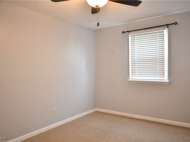 876 Pearson Circle, Unit 2, Boardman, OH 44512 Photo 24