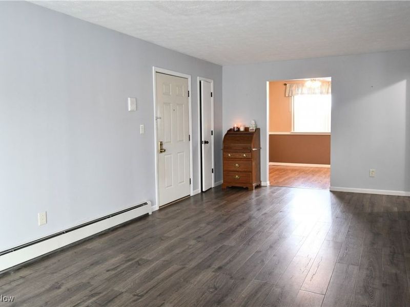 876 Pearson Circle, Unit 2, Boardman, OH 44512 Photo 3