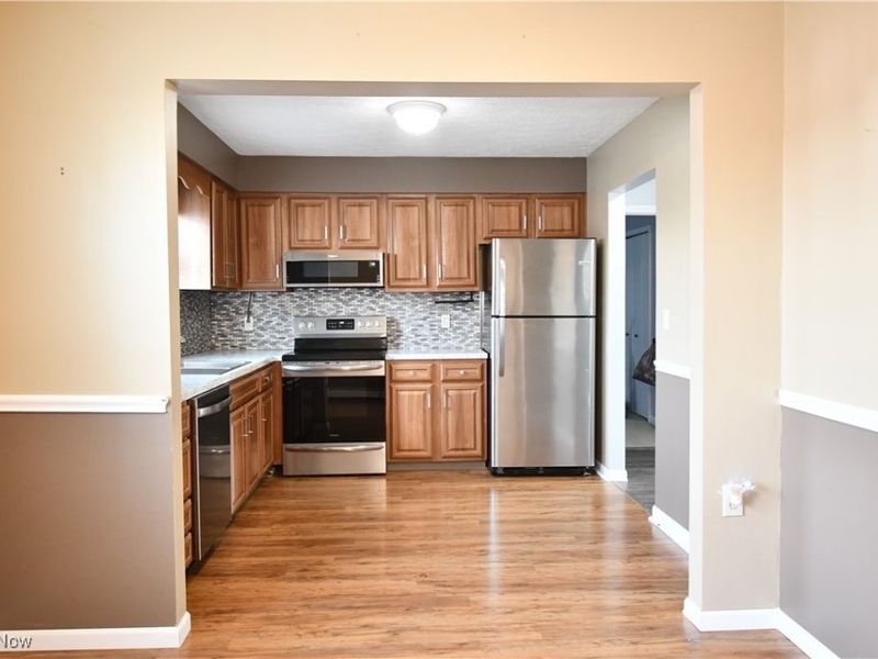 876 Pearson Circle, Unit 2, Boardman, OH 44512 Photo 7