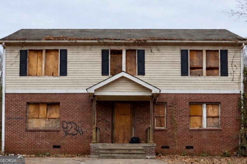 1995 Lois Place Nw, Atlanta, GA 30318 Main Photo